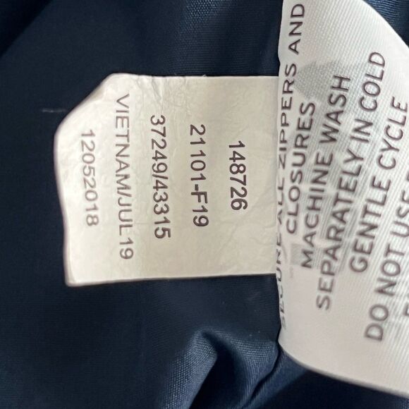 REI CO OP Woman’s lightweight Blue Packable Jacket Size Small - Picture 11 of 12